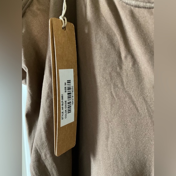 SKIMS SLIP DRESS - Picture 5 of 6